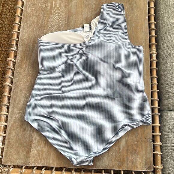 J Crew Swimsuit Size 22 Ruched one-shoulder one-piece in seersucker - Picture 3 of 6